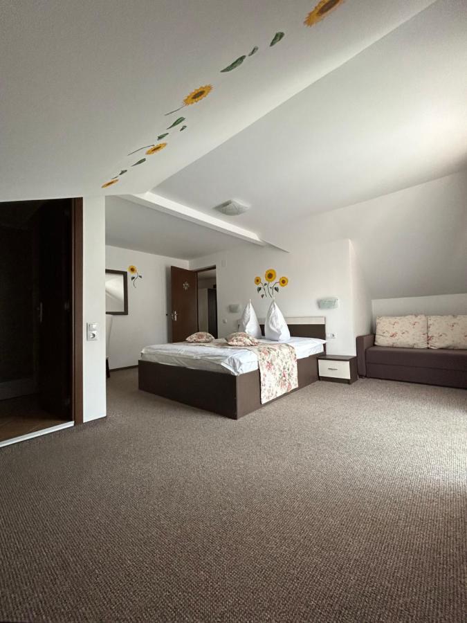 Hotel Casa Mia Moeciu De Sus Esterno foto
