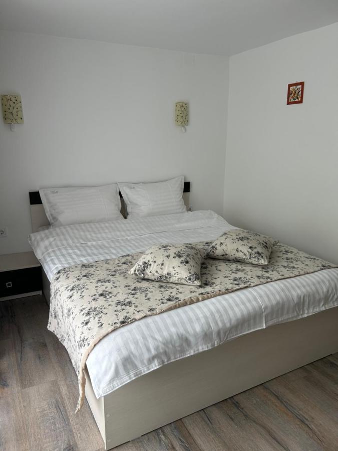 Hotel Casa Mia Moeciu De Sus Esterno foto